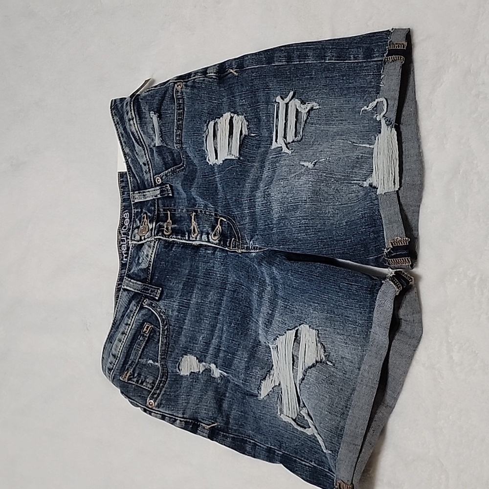 Maurices mir rise distressed jean shorts
